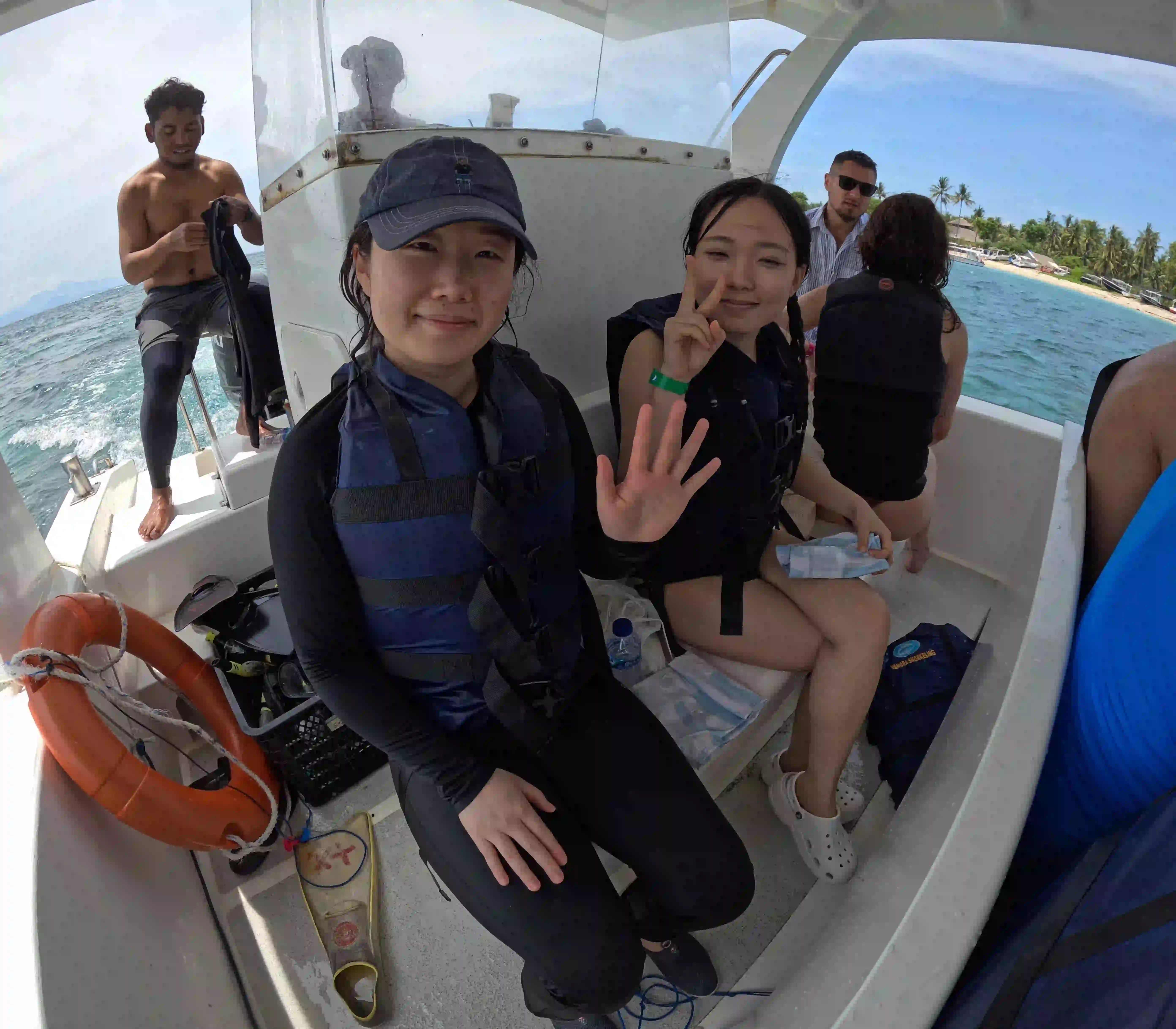 Private vs. Group Snorkeling Tours in Nusa Penida: Which is Best?