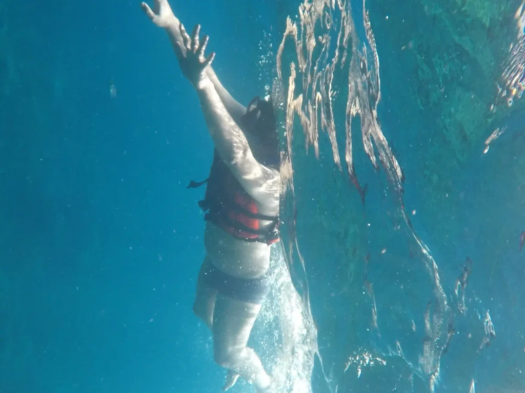 Deficult Snorkeling because They can't swim | so Anoying | she have more complain | so many complain