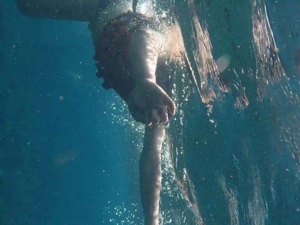 Deficult Snorkeling because They can't swim | so Anoying | she have more complain | so many complain